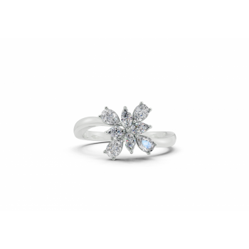 Ring with 0.35 ct Pear diamonds and 0.15 ct Round diamonds