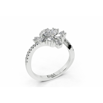 Ring with 0.59 ct Pear diamonds and 0.17 ct Round diamonds
