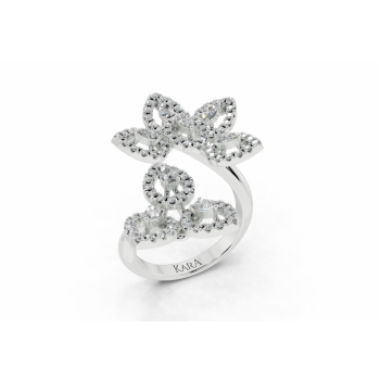Ring with 0.60 ct Pear diamonds and 0.39 ct Round diamonds