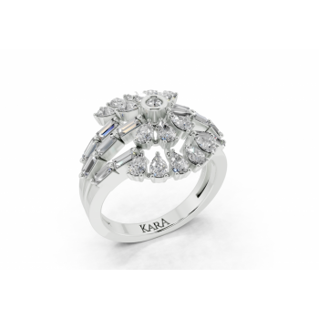 Ring with Pear diamonds of 0.83 ct, Baget diamonds of 0.65 ct and Round diamonds of 0.03 ct