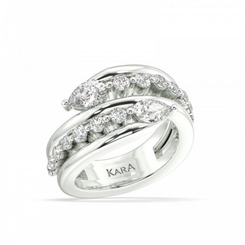 Ring with 0.86 ct Pear diamonds and 0.61 ct round diamonds