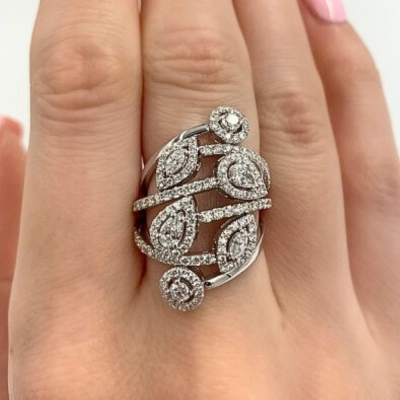 Ring with Pear/marquise diamonds of 0.50 ct and round diamonds of 1.36 ct