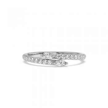 Ring with round diamonds of 0.21ct and Marquise Cut diamonds of 0.10ct
