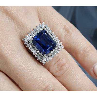 Ring with 1.03 ct. Diamonds and 7.03 ct. Blue Quartz