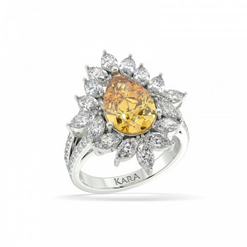 Ring with 2.41 ct yellow sapphire and 1.62 ct diamonds