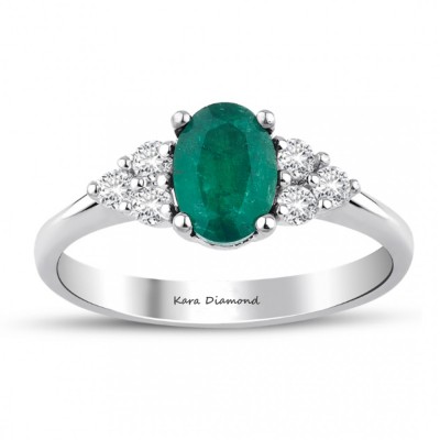 Ring with Diamonds of 0.20 ct and Emerald of 0.87 ct