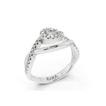 Ring with a 0.05ct Pear Cut center diamond and 0.19ct round diamonds
