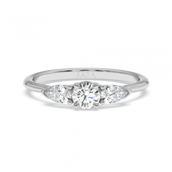 Engagement ring with 0.30 ct center diamond and 0.19 ct Pear side diamonds