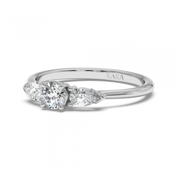 Engagement ring with 0.30 ct center diamond and 0.19 ct Pear side diamonds