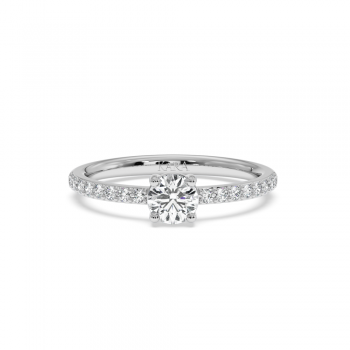 Engagement ring with central diamond of 0.47 ct and side diamonds of 0.21 ct