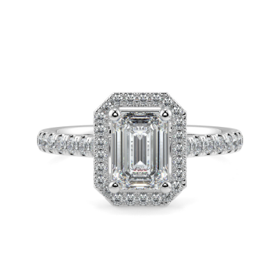 Engagement ring with 2.00 ct center diamond and 0.31 ct side diamonds