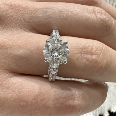Engagement ring with 2.05 ct center diamond and 1.10 ct side diamonds