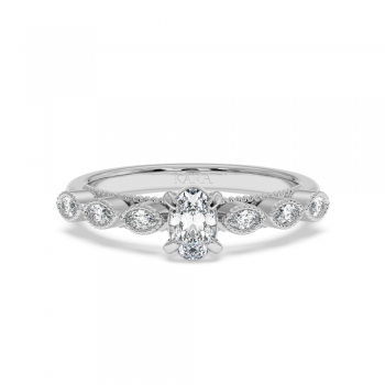 Engagement ring with 0.30 ct Oval diamond and 0.13 ct side diamonds