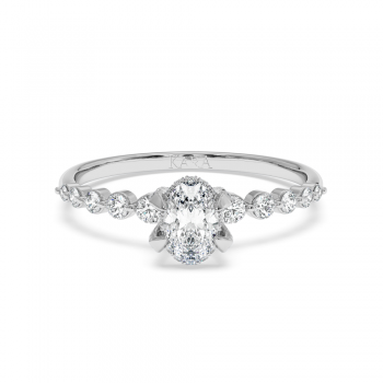 Engagement ring with 0.30 ct Oval Diamond and 0.26 ct side diamonds