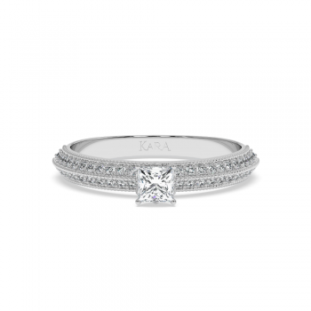 Engagement ring with 0.29 ct Princess diamond and 0.19 ct side diamonds
