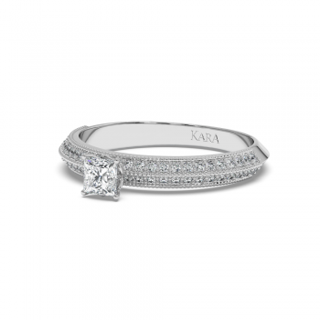 Engagement ring with 0.29 ct Princess diamond and 0.19 ct side diamonds