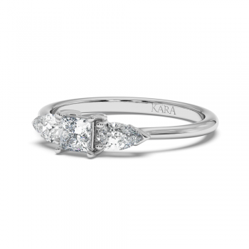Engagement ring with 0.30 ct Princess diamond and 0.19 ct Pear side diamonds
