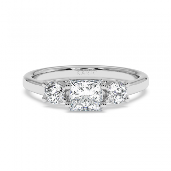 Engagement ring with 0.73 ct Princess diamond and 0.27 ct side diamonds