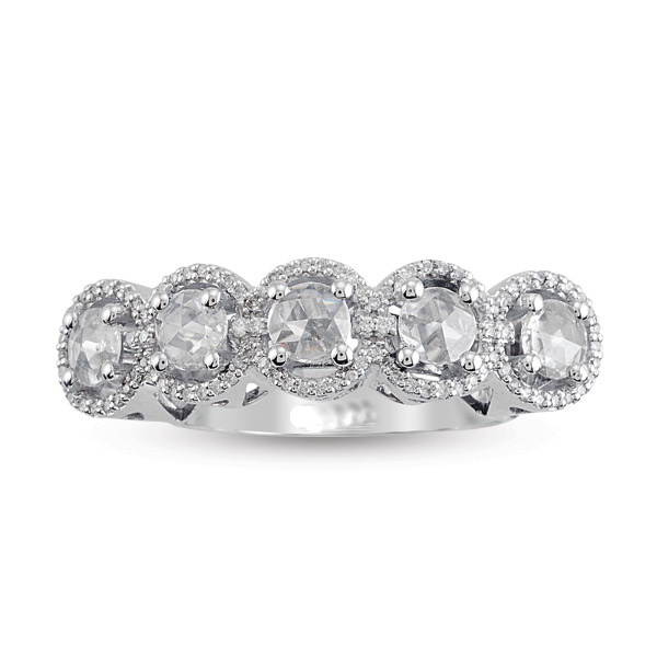 Ring with 1.22 ct center diamond and 0.53 ct side diamonds