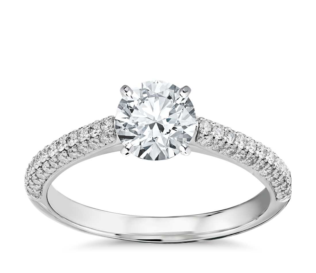 Engagement ring with central diamond of 0.90 ct and side diamonds of 0.40 ct