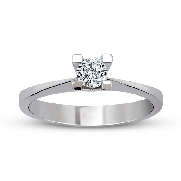 Solitaire engagement ring with 0.41 ct diamond