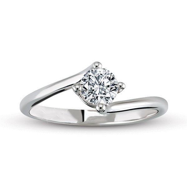 Solitaire engagement ring with a 0.30 ct diamond