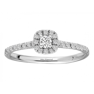 Engagement ring with 0.30 ct center diamond and 0.35 ct side diamonds