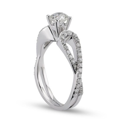 Engagement ring with central diamond of 0.60 ct and side diamonds of 0.40 ct
