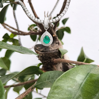 Charm Pendant with Diamonds of 0.61 ct and Emerald of 1.41 ct