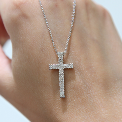 Cross pendant with diamonds 0.49 ct 