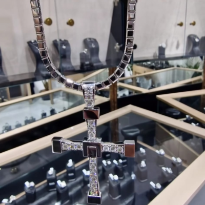 4.60 ct Diamond Diesel Cross Chain + Pendant