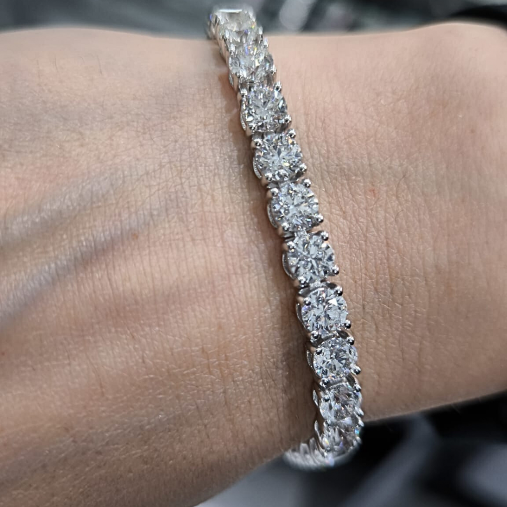 Bratara Tennis cu Diamante albe de 17.40 ct