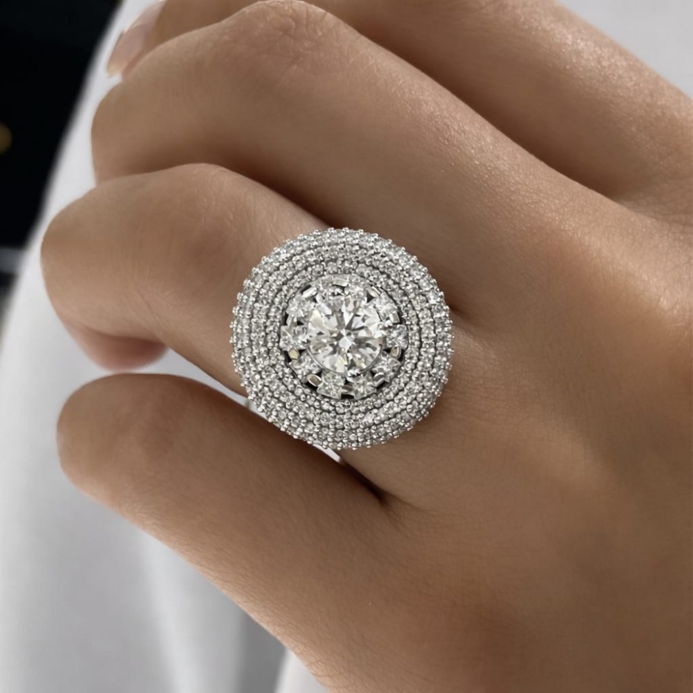 Inel cu Diamant central de 1.01 ct si diamante laterale de 2.17 ct