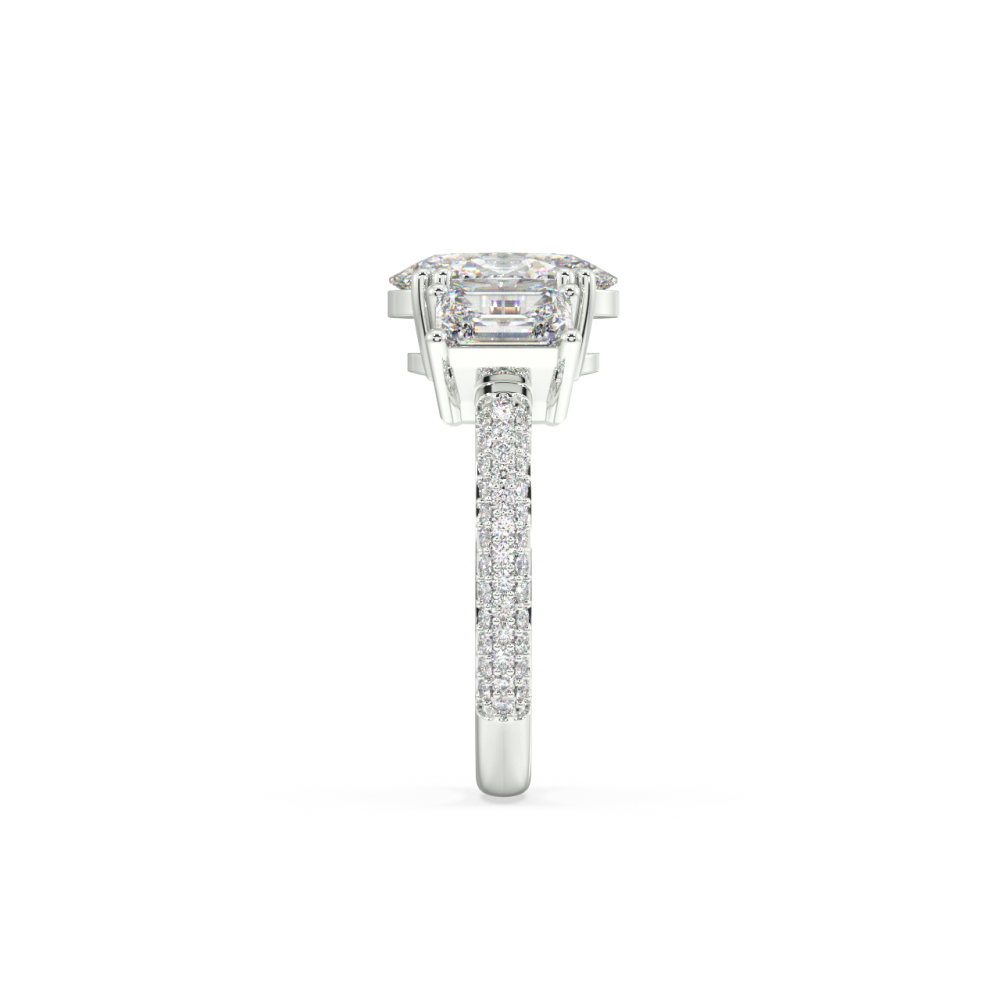 Inel cu Diamant central oval de 2.05 ct, Diamante emerald de 1.41 si Diamante rotunde de 0.26 ct