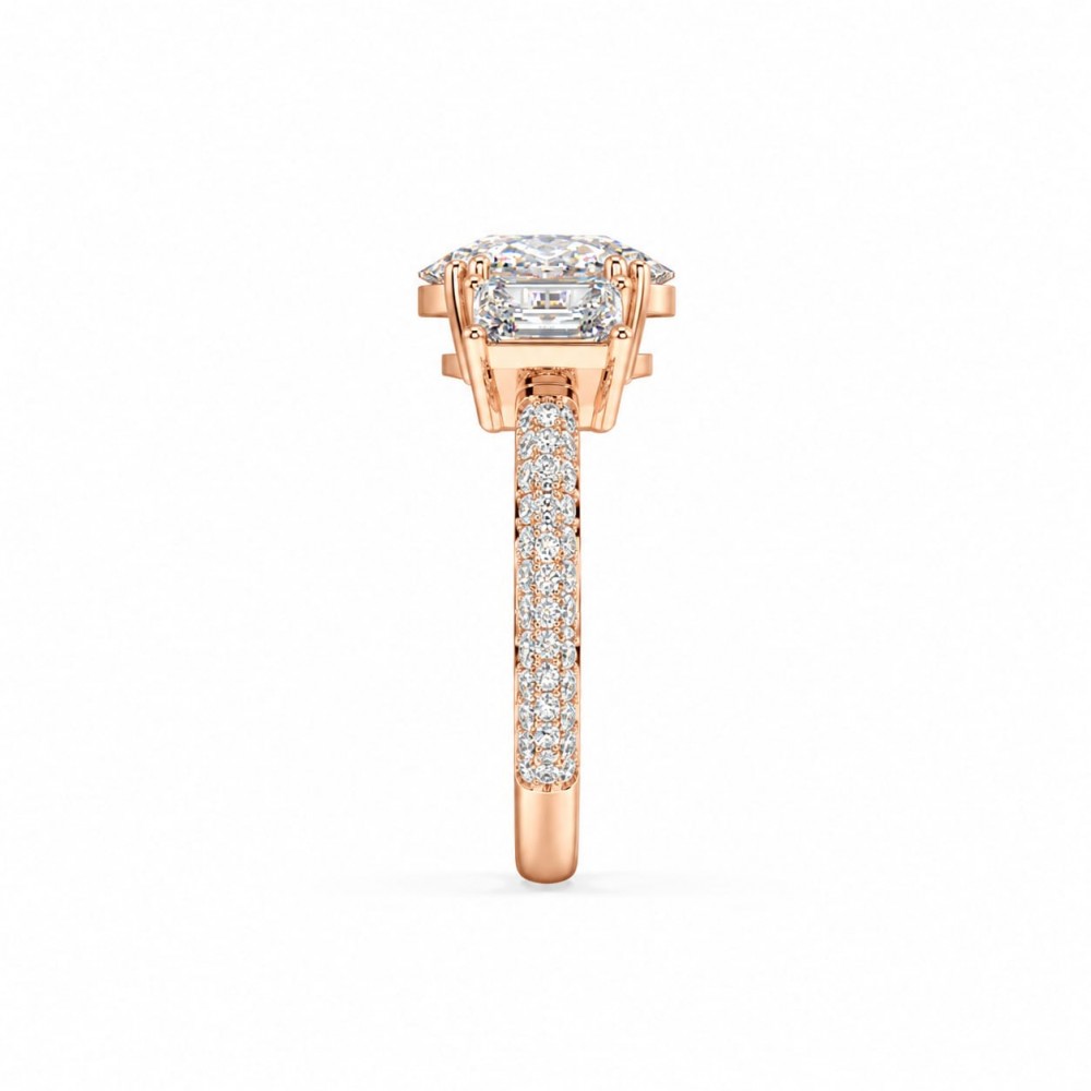 Inel cu Diamant central oval de 2.05 ct, Diamante emerald de 1.41 si Diamante rotunde de 0.26 ct