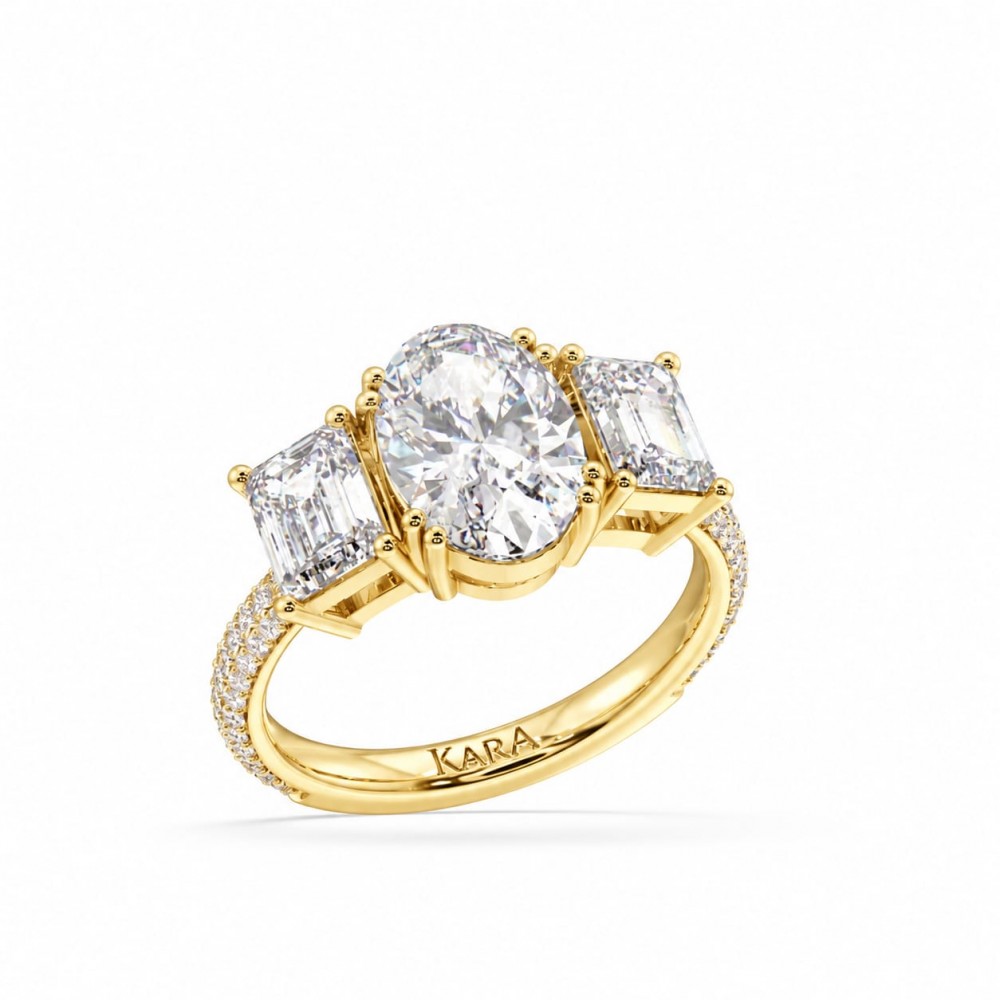 Inel cu Diamant central oval de 2.05 ct, Diamante emerald de 1.41 si Diamante rotunde de 0.26 ct