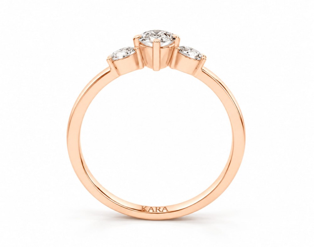Inel cu diamant central Pear Cut de 0.31ct si diamante Pear Cut laterale de 0.28ct