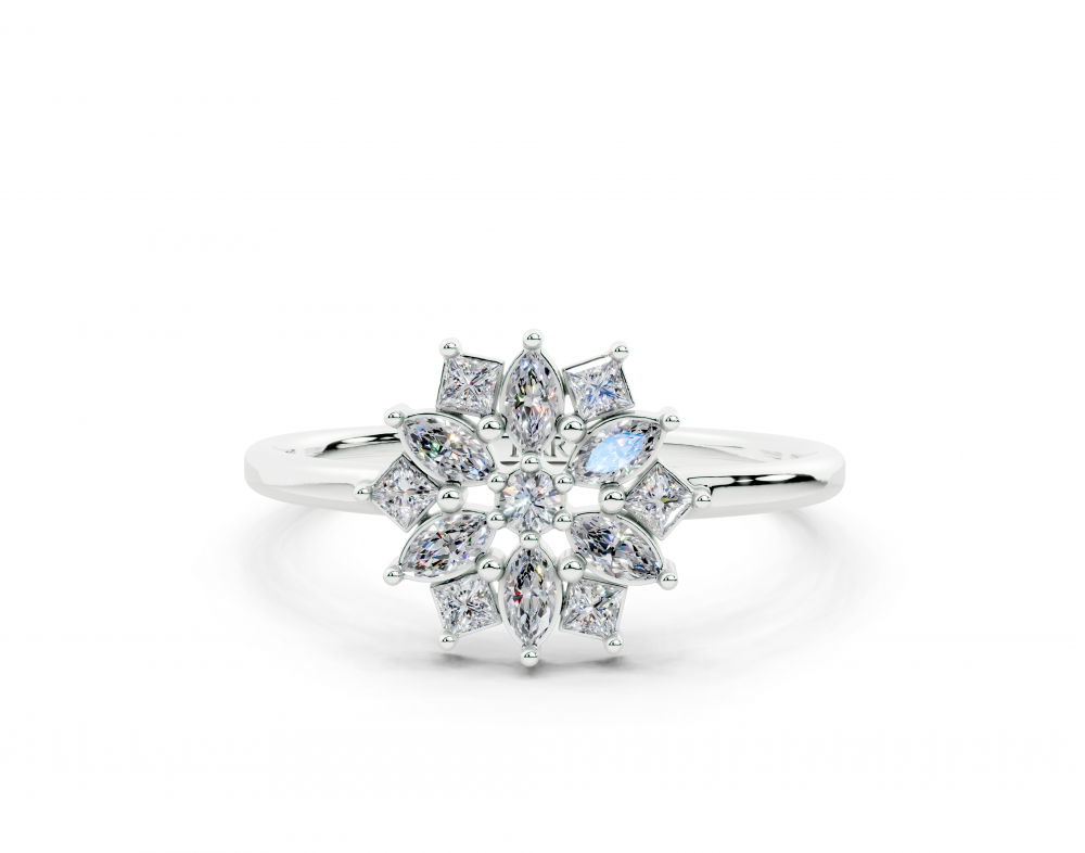 Inel cu diamante Marquise Cut de 0.13ct, diamante Princess Cut de 0.13ct si un diamant rotund de 0.01ct