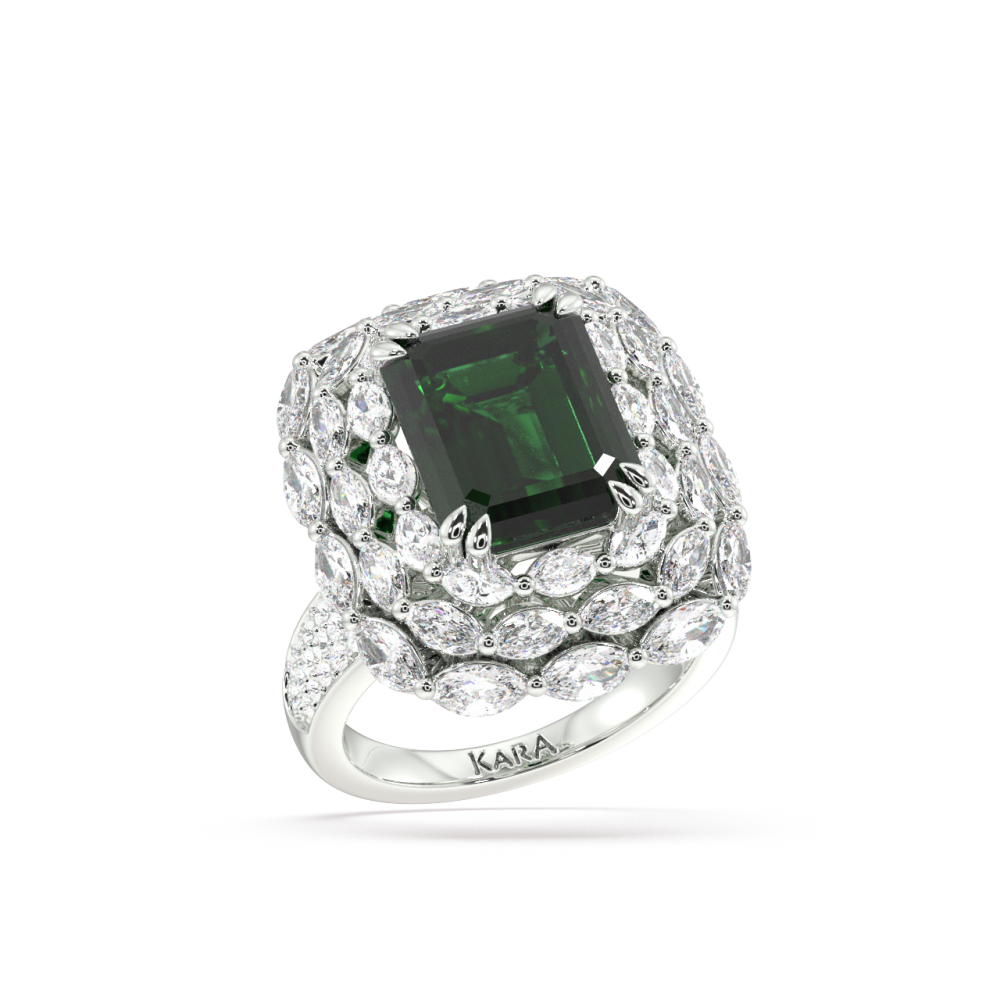 Inel cu Diamante Marquise de 2.55 ct, Diamante rotunde de 0.36 ct ct si Smarald de 6.02 ct