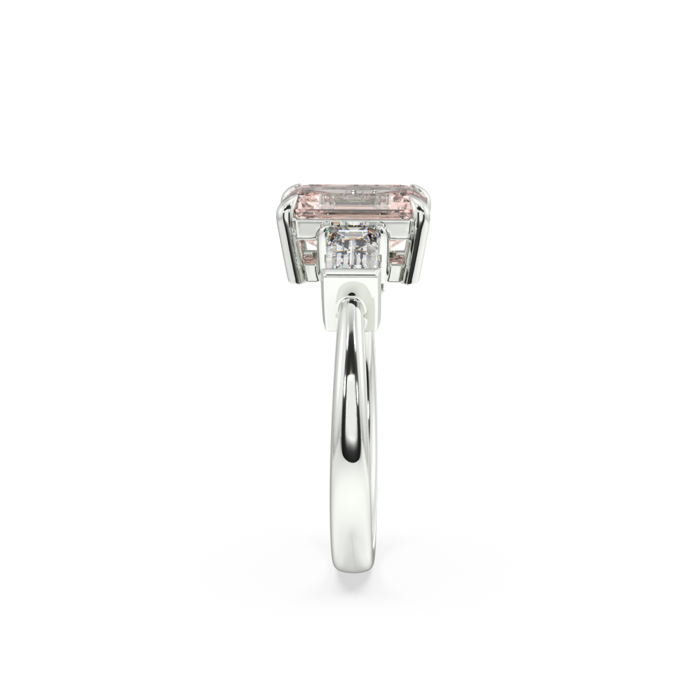 Inel cu Morganite Central Emerald Cut de 6.97ct si doua Diamante Laterale Emerald Cut de 0.50ct