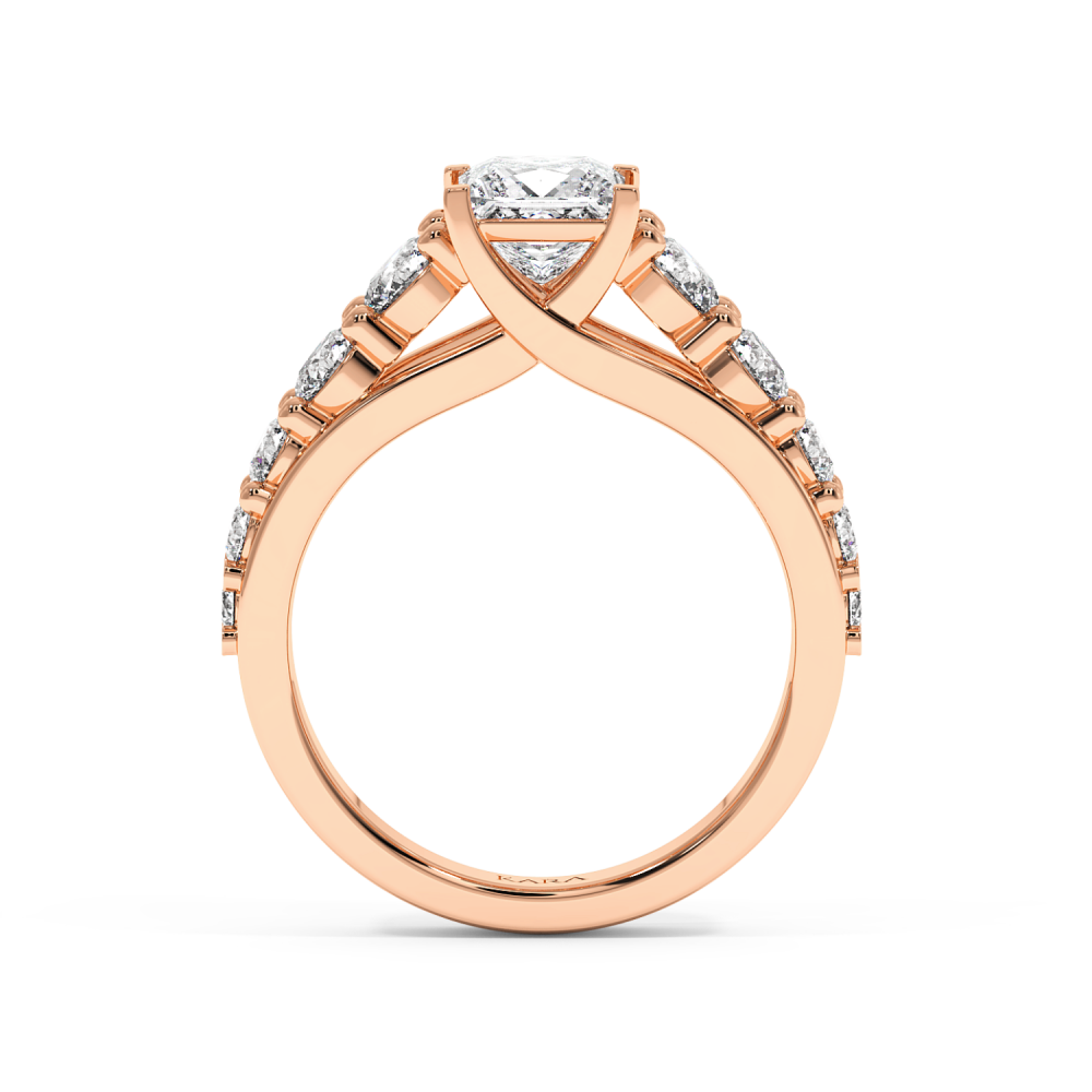 Inel de Logodna cu Diamant central Princess Cut de 1ct si Diamante laterale rotunde de 1.23ct