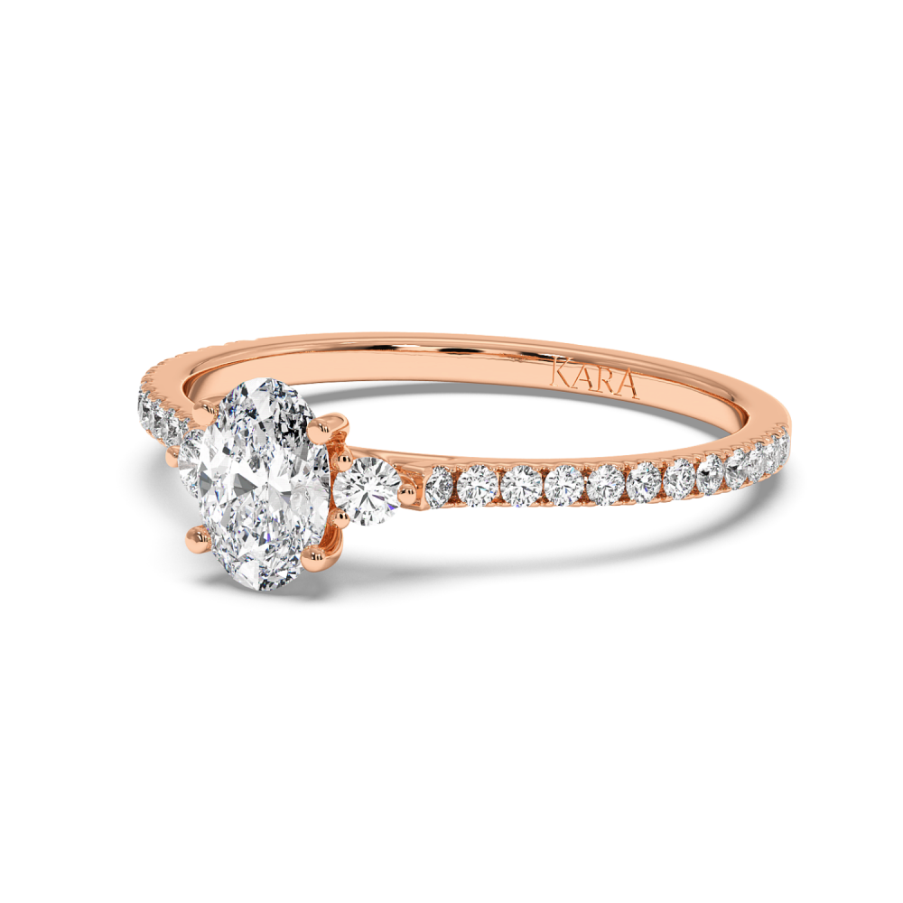 Inel de logodna cu Diamant Oval de 0.50 ct si diamante laterale de 0.23 ct