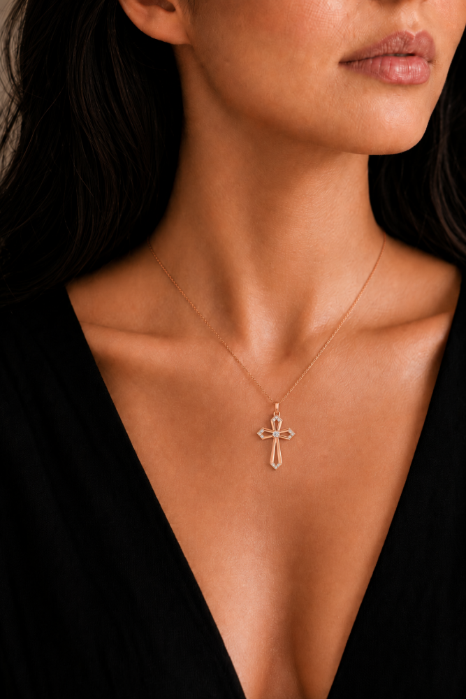 Pandantiv Cruciulita cu Diamante de 0.24ct