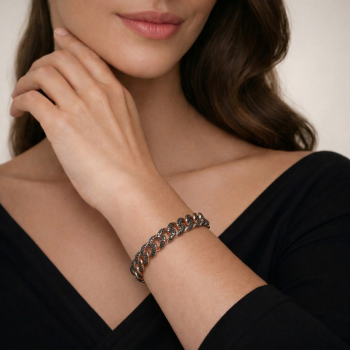 Bratara cu Diamante negre de 7.87 ct