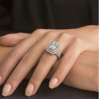 Inel cu Diamante Baget de 0.39 ct si diamante laterale de 1.20 ct