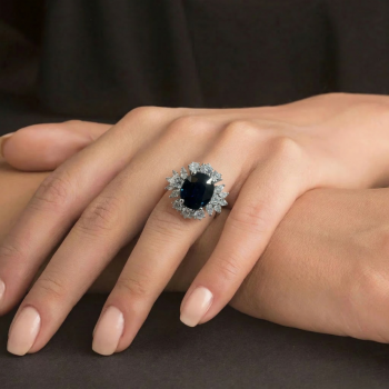 Inel cu Diamante de 0.89 ct, Diamante Marquise de 0.51 ct si Safir de 4.00 ct