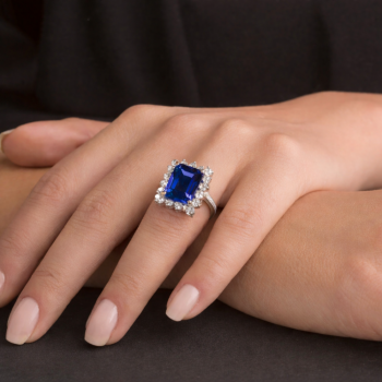 Inel cu diamante de 0.97 ct si Tanzanite de 4.54 ct