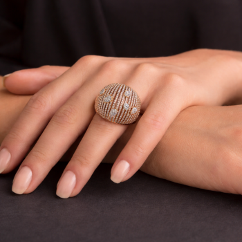 Inel cu Diamante Pear de 0.84 ct si diamante rotunde de 1.67 ct