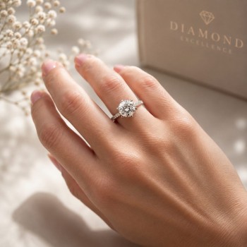 Inel de logodna cu Diamant central de 2.34 ct si diamante laterale de 0.30 ct