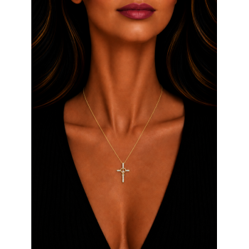 Pandantiv Cruciulita cu Diamante de 0.09ct